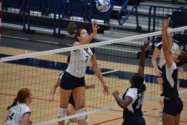 UMW Volleyball Sweeps Wesley in CAC Action