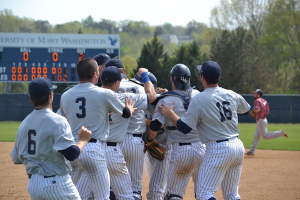 UMW Baseball Sweeps Frostburg on Saturday with Two Walkoffs to Advance to CAC Tournament