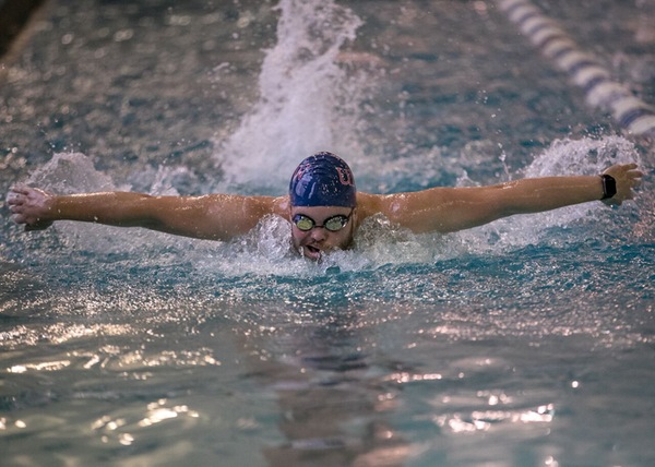UMW Men's Swimming Grabs Lead at F&M Invitational; Peppersack Breaks American Paralympic Record, Leckrone Tops D3 Times