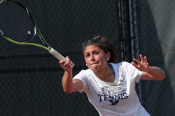 Mirabella and Quinn Advance to Day Two of ITA Regionals