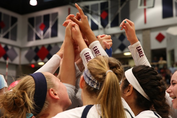 CHAMPIONS! UMW Volleyball Tops CNU, 3-0, for 2016 CAC Championship