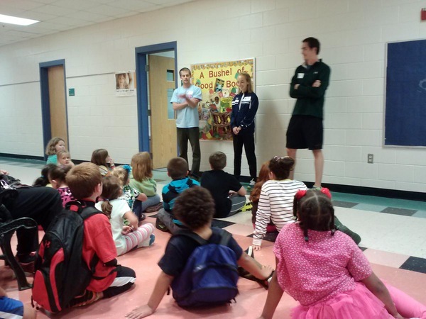 UMW Cross Country Teams Assist Wilderness Elementary School After-School Running Club
